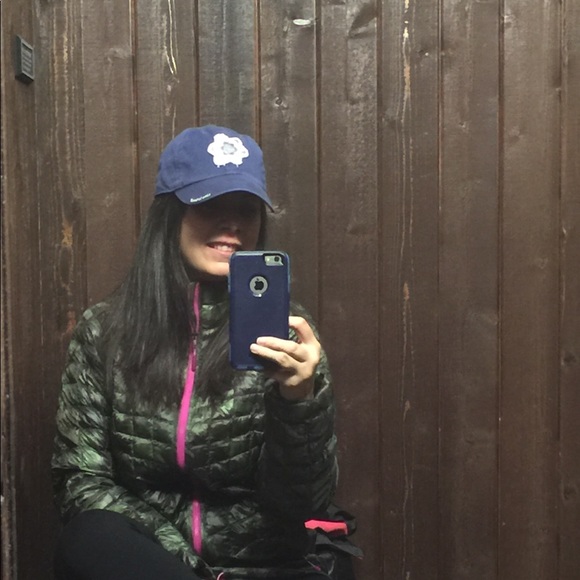 Meet your Posher, Jenitze - Picture 1 of 1